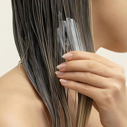 Core Rebuild Straight Slick Hair Milk